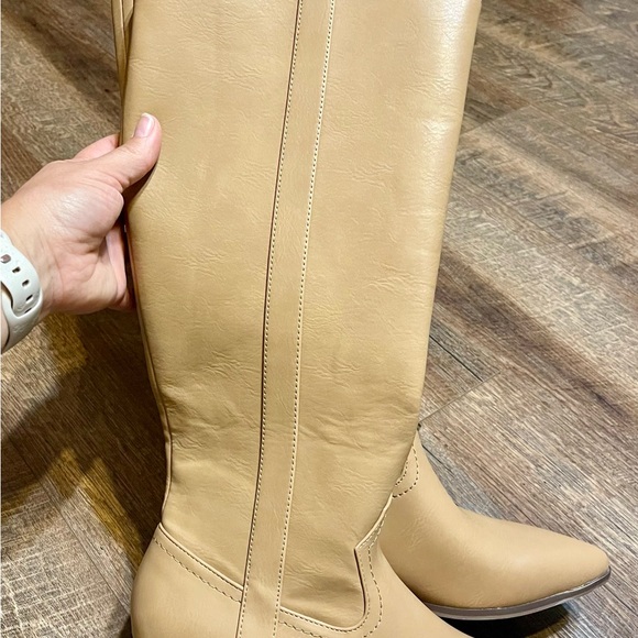 NWT Memory Foam women’s size 7.5 boots - Picture 6 of 12